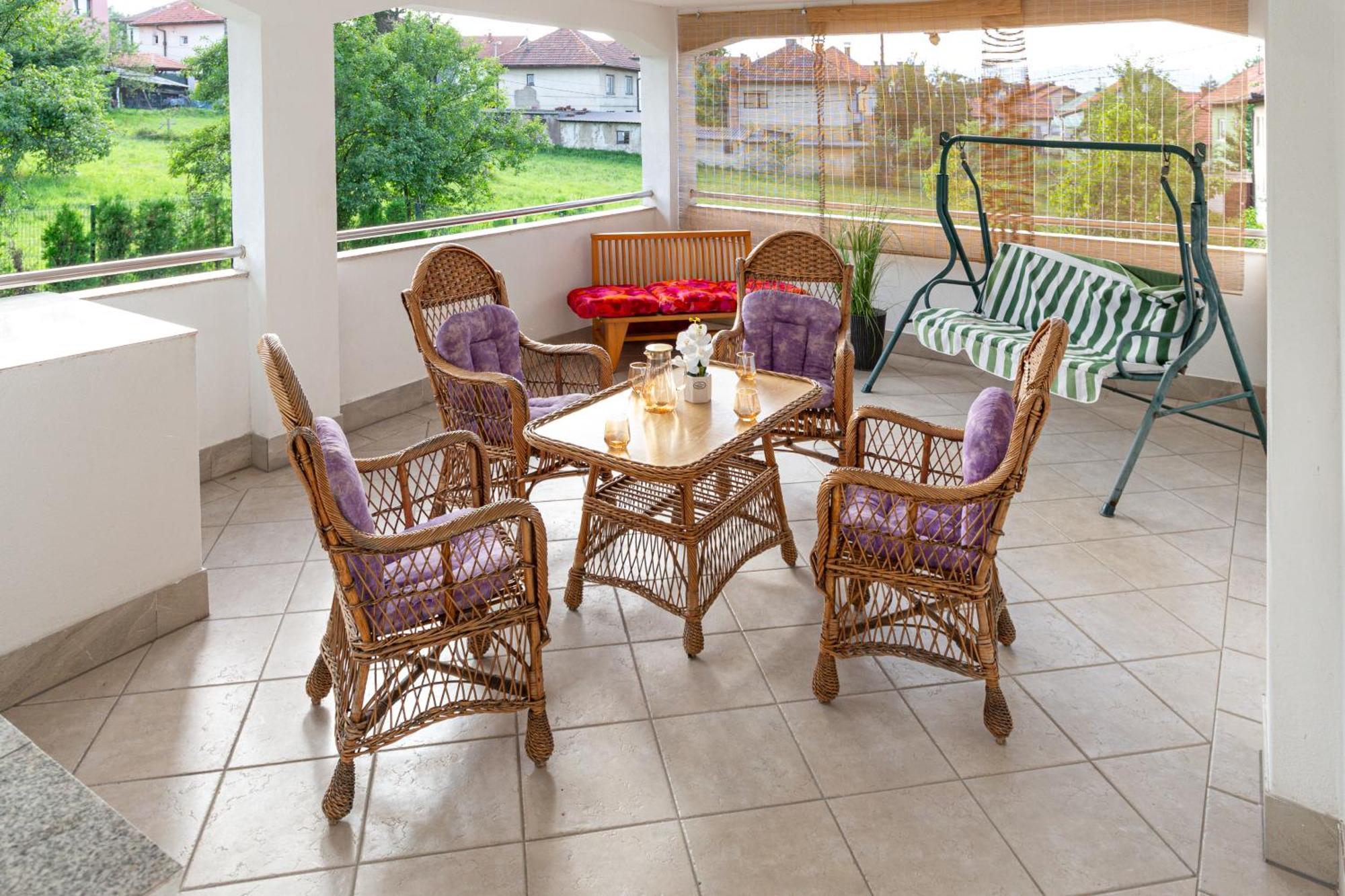 Evergreen Apartments Visoko Luaran gambar