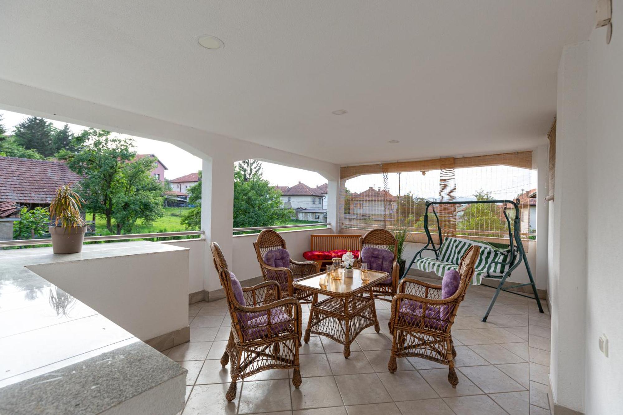 Evergreen Apartments Visoko Luaran gambar