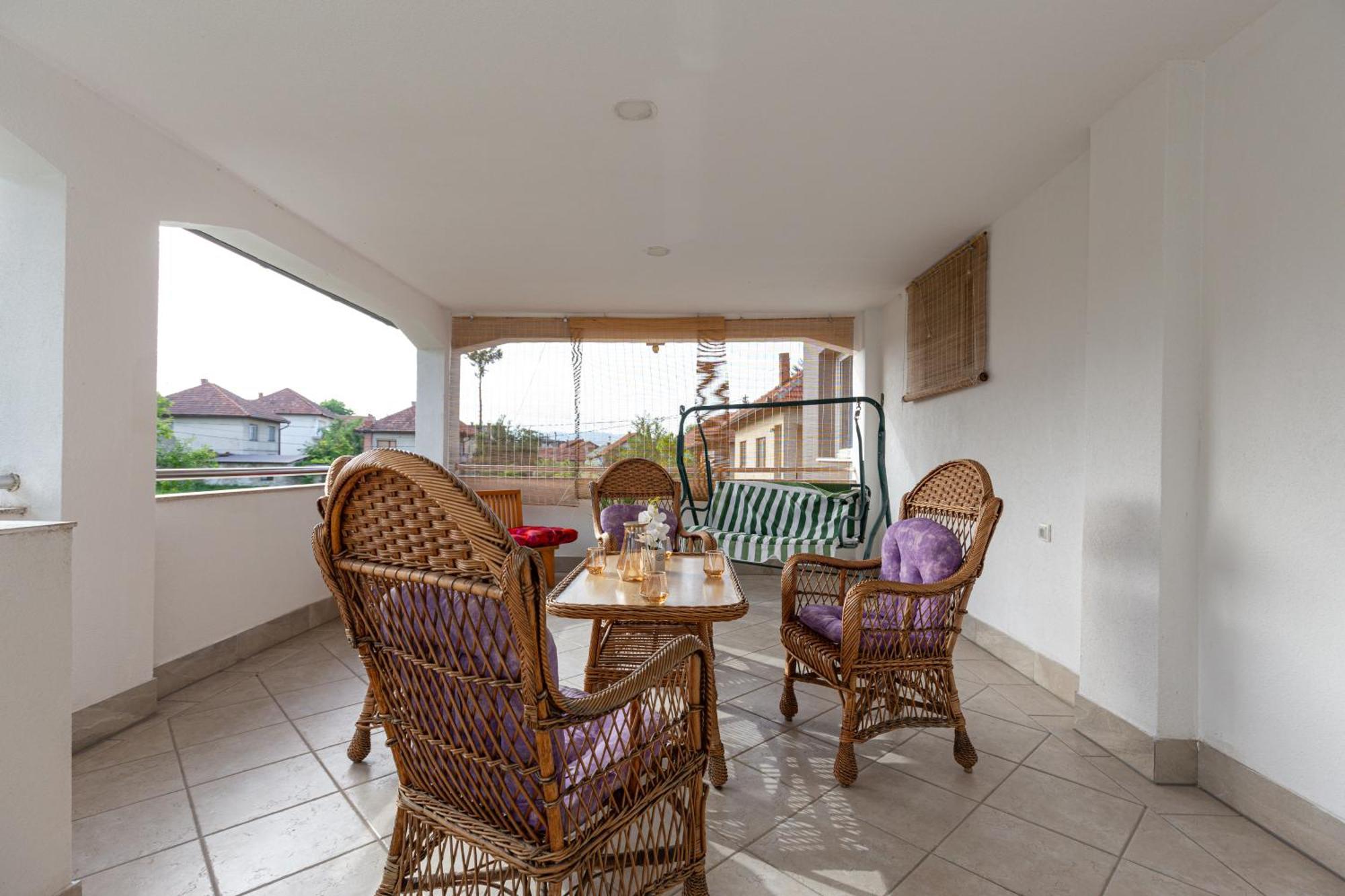 Evergreen Apartments Visoko Luaran gambar