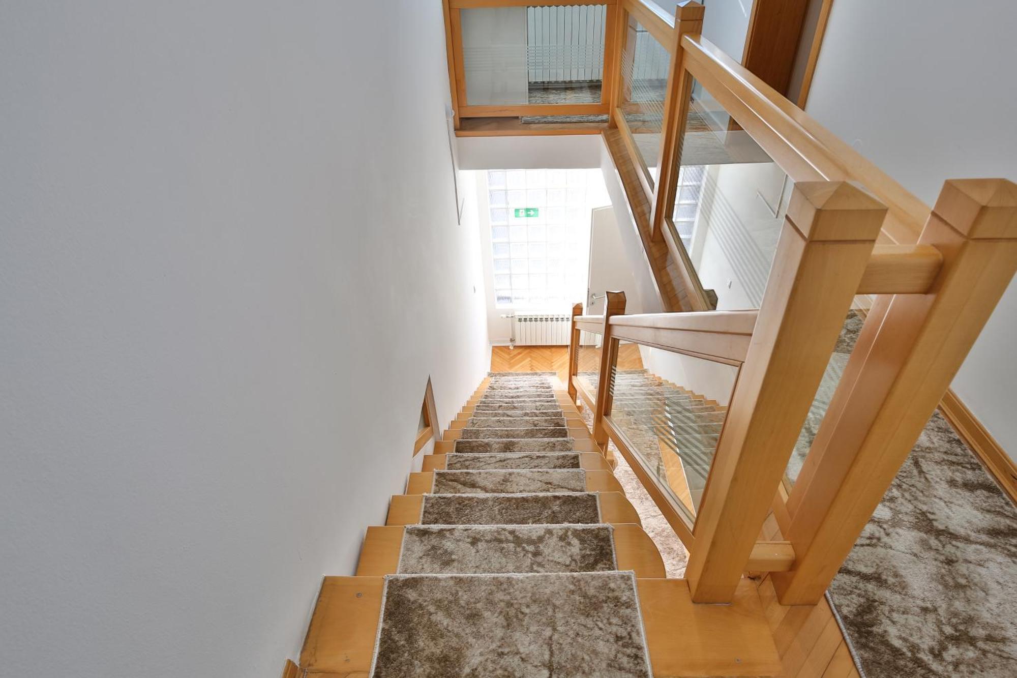 Evergreen Apartments Visoko Luaran gambar