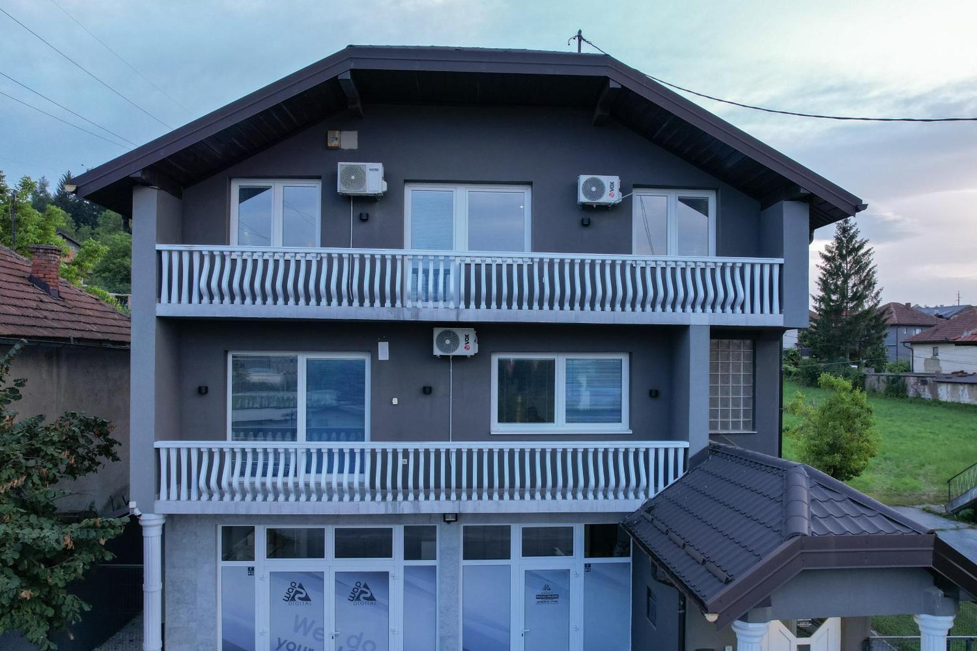 Evergreen Apartments Visoko Luaran gambar
