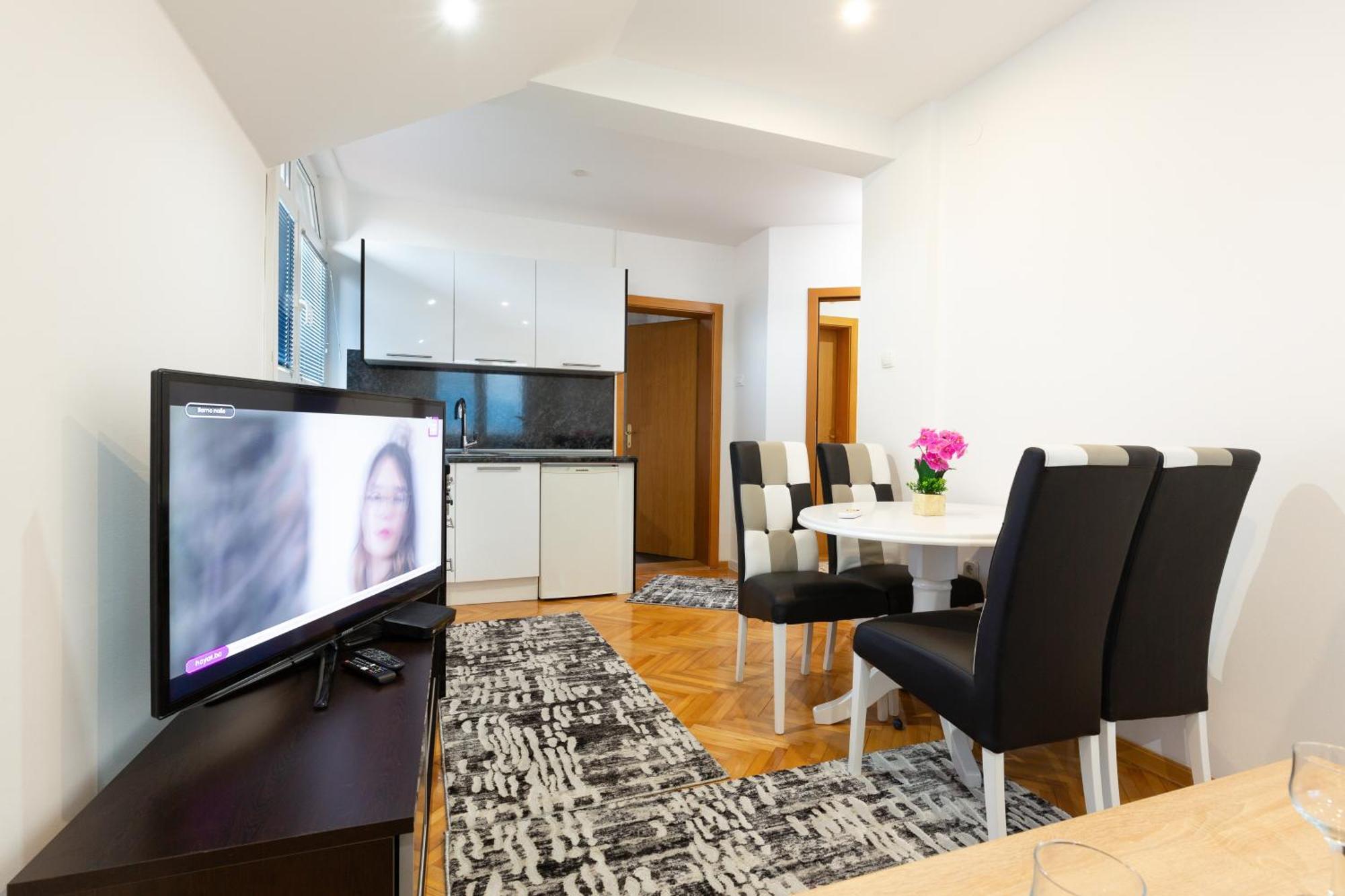 Evergreen Apartments Visoko Luaran gambar