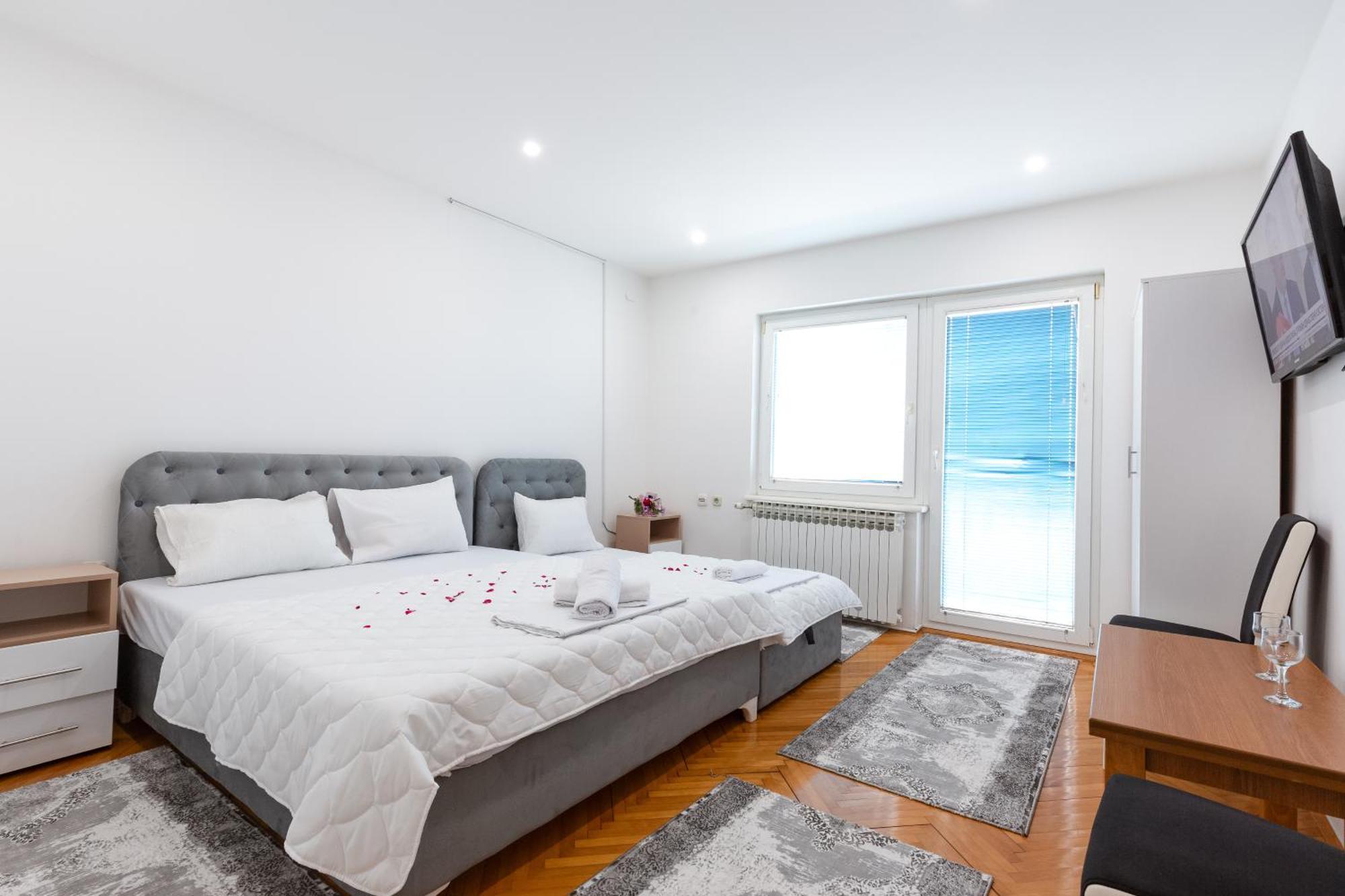 Evergreen Apartments Visoko Luaran gambar