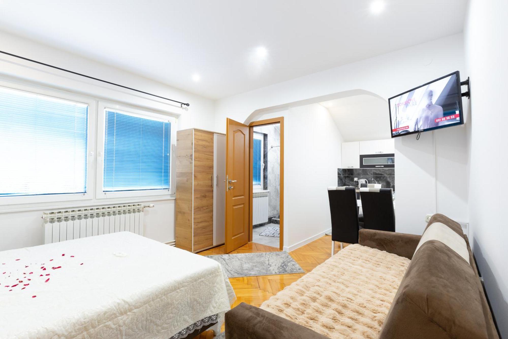 Evergreen Apartments Visoko Luaran gambar