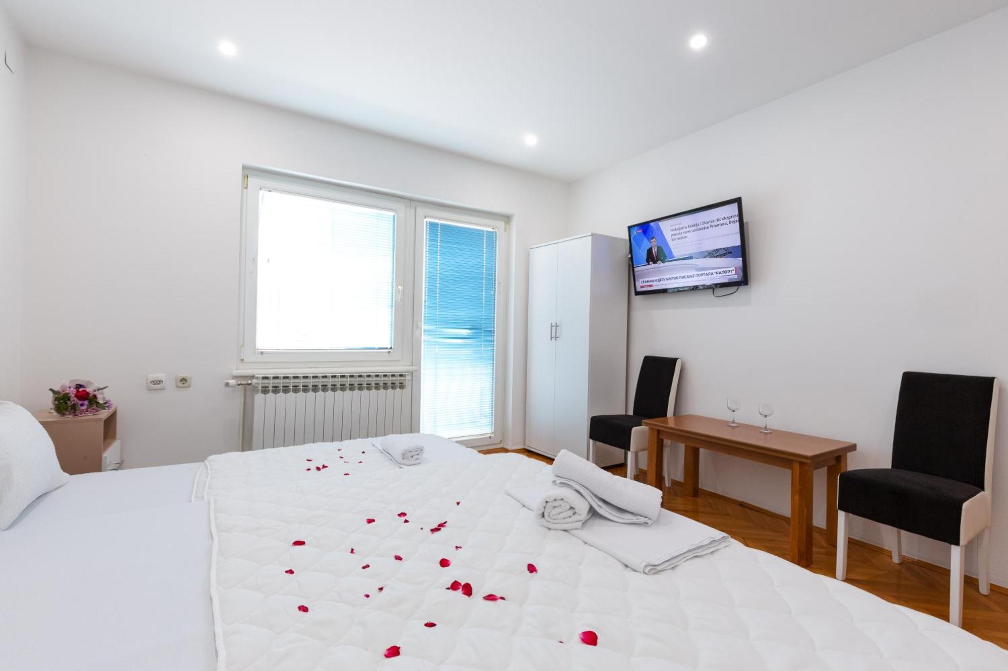 Evergreen Apartments Visoko Luaran gambar