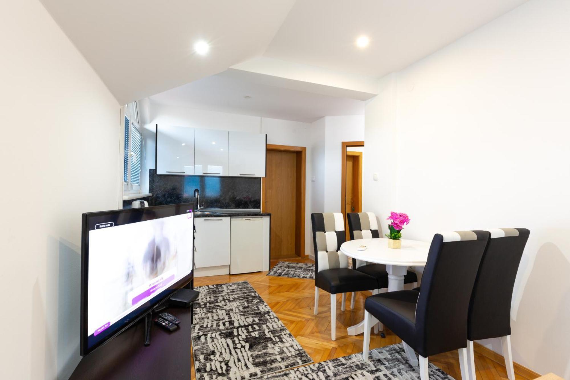 Evergreen Apartments Visoko Luaran gambar