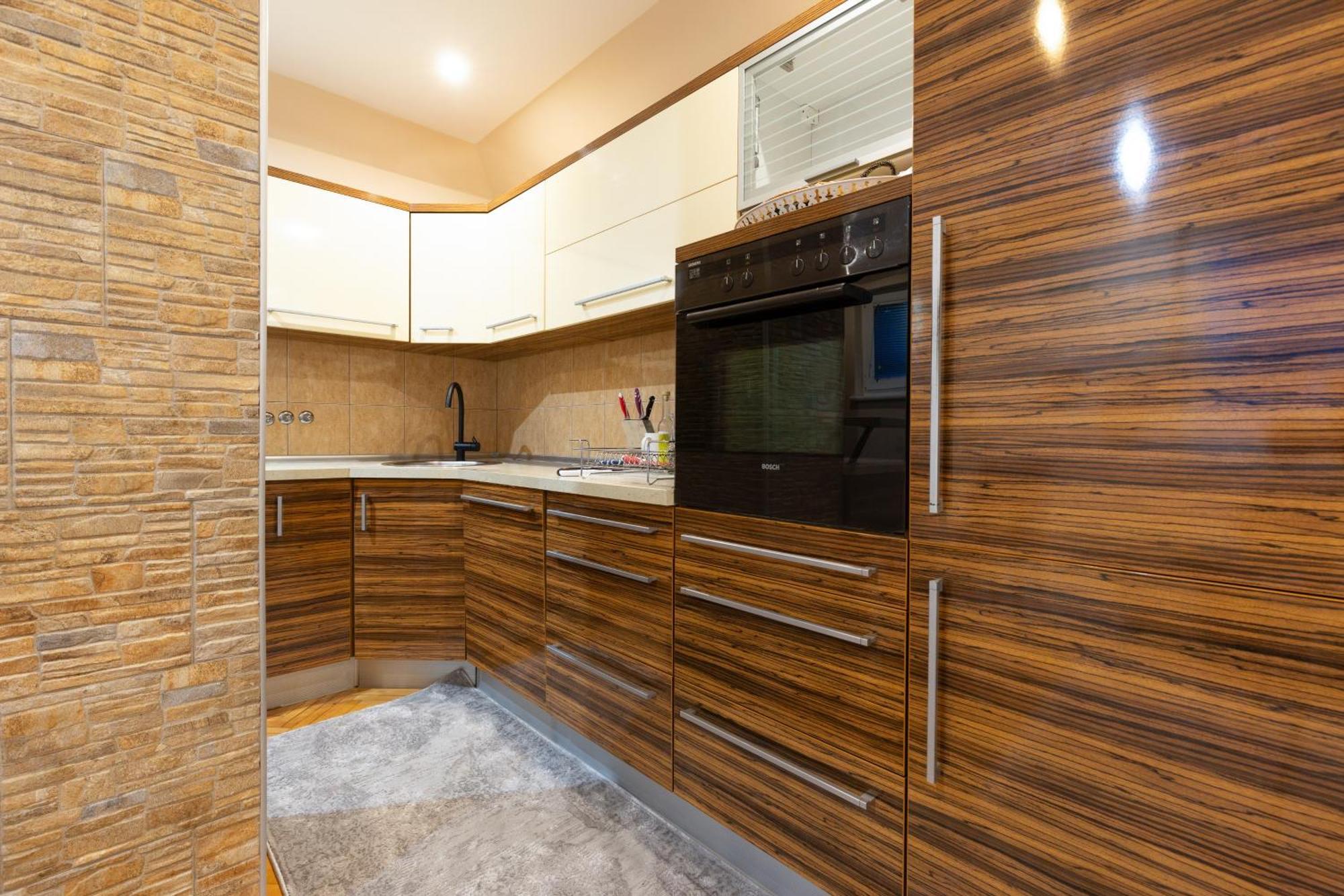 Evergreen Apartments Visoko Luaran gambar