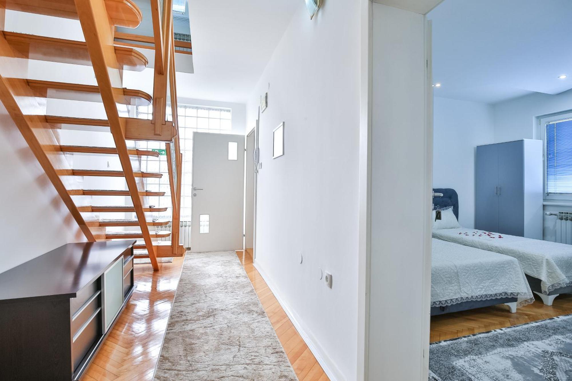 Evergreen Apartments Visoko Luaran gambar